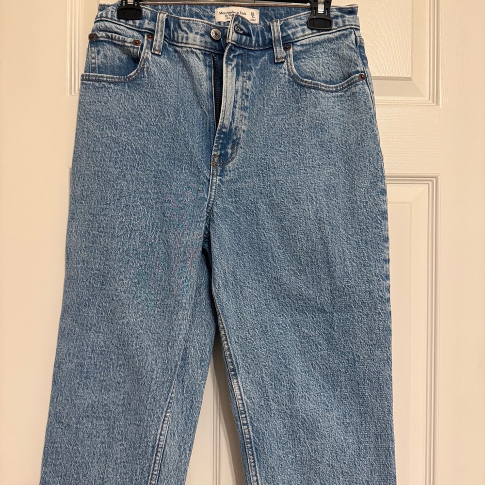 Abercrombie 90s straight ultra high rise